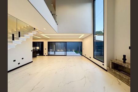 Casa à venda com 361m², 4 quartos e 4 vagas