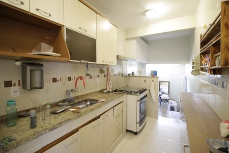 Casa para alugar com 164m², 4 quartos e 2 vagasCozinha