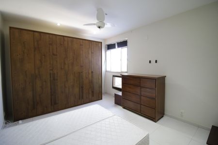 Casa para alugar com 164m², 4 quartos e 2 vagasSuíte 3