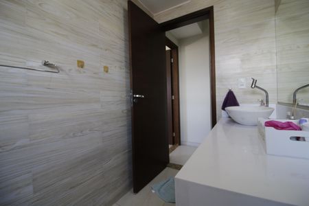 Casa para alugar com 164m², 4 quartos e 2 vagasBanheiro