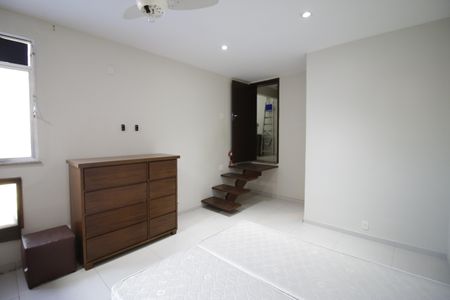 Casa para alugar com 164m², 4 quartos e 2 vagasSuíte 3