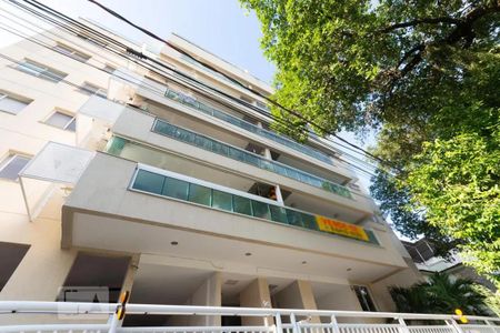 Apartamento à venda com 75m², 2 quartos e 1 vaga