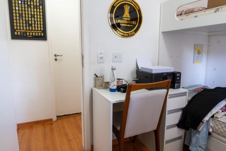 Quarto  de apartamento à venda com 2 quartos, 75m² em Grajaú, Rio de Janeiro