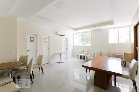 Apartamento à venda com 75m², 2 quartos e 1 vaga