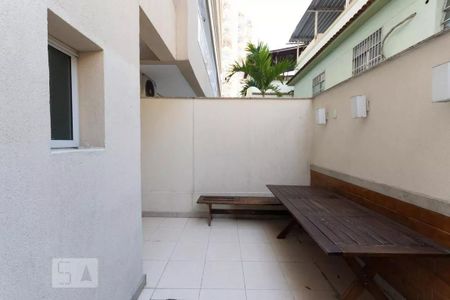 Apartamento à venda com 75m², 2 quartos e 1 vaga