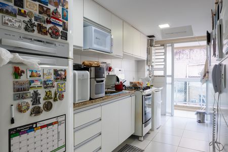 Apartamento à venda com 75m², 2 quartos e 1 vaga Apartamento à venda com 75m², 2 quartos e 1 vagaCozinha