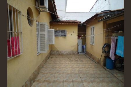 Casa à venda com 130m², 3 quartos e 3 vagas