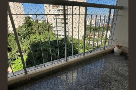 Apartamento para alugar com 70m², 2 quartos e 2 vagas