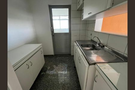 Apartamento para alugar com 70m², 2 quartos e 2 vagas