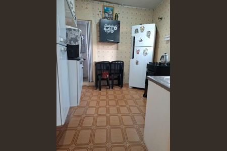 Casa à venda com 4 quartos, 116m² em Parque São Lucas, São Paulo