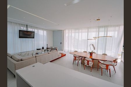 Casa à venda com 3 quartos, 700m² em Colinas da Anhanguera, Santana de Parnaíba