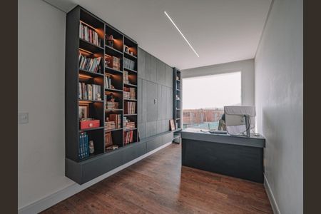 Casa à venda com 700m², 3 quartos e 7 vagas