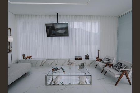 Casa à venda com 3 quartos, 700m² em Colinas da Anhanguera, Santana de Parnaíba
