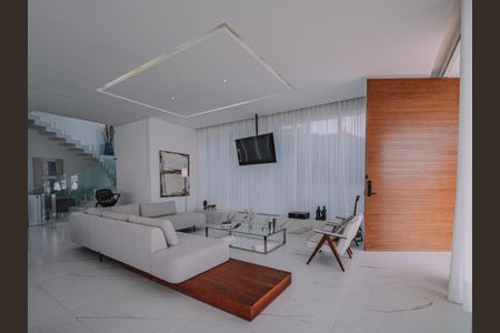 Casa à venda com 3 quartos, 700m² em Colinas da Anhanguera, Santana de Parnaíba