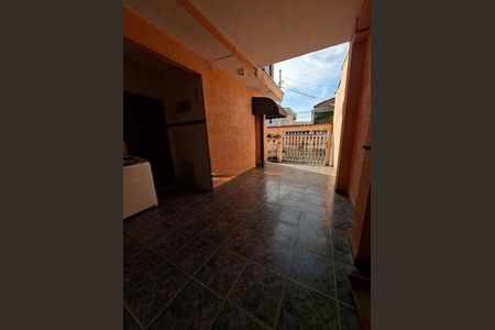 Casa à venda com 183m², 3 quartos e 2 vagas