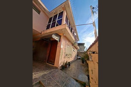 Casa à venda com 183m², 3 quartos e 2 vagas