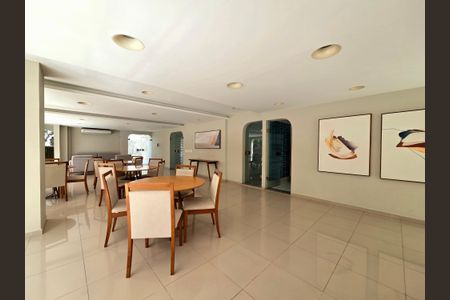 Apartamento à venda com 172m², 3 quartos e 2 vagasÁrea comum - Salão de festas