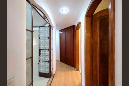 Apartamento à venda com 172m², 3 quartos e 2 vagasCorredor