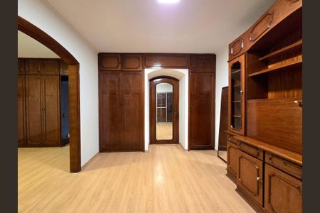 Apartamento à venda com 172m², 3 quartos e 2 vagasSuíte