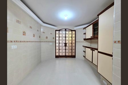 Apartamento à venda com 172m², 3 quartos e 2 vagasCozinha
