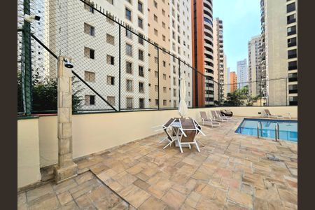 Apartamento à venda com 172m², 3 quartos e 2 vagasÁrea comum - Piscina