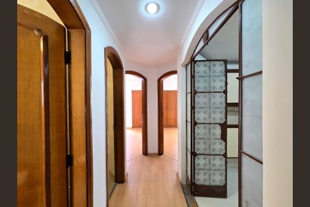 Apartamento à venda com 172m², 3 quartos e 2 vagasCorredor