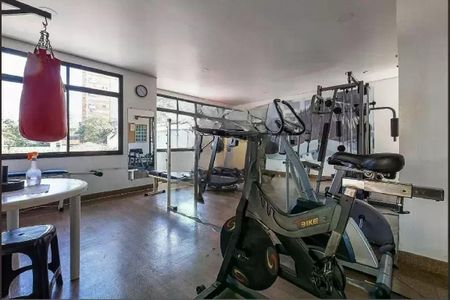 Apartamento à venda com 101m², 1 quarto e 1 vaga