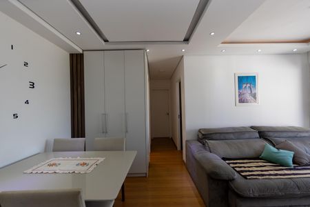 Sala de apartamento para alugar com 3 quartos, 74m² em Vila Nossa Senhora da Escada, Barueri