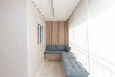 Apartamento à venda com 83m², 3 quartos e 2 vagasVaranda