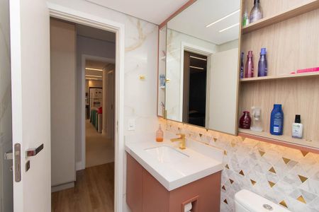 Apartamento à venda com 83m², 3 quartos e 2 vagasBanheiro da Suíte