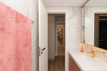 Apartamento à venda com 83m², 3 quartos e 2 vagasBanheiro da Suíte