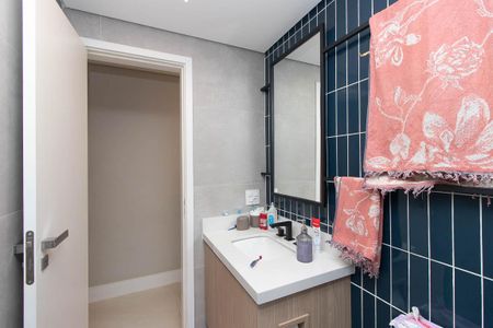 Apartamento à venda com 83m², 3 quartos e 2 vagasBanheiro Social