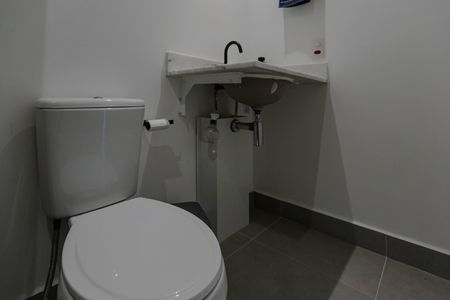 Apartamento para alugar com 74m², 3 quartos e 2 vagasBanheiro