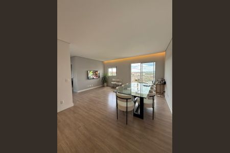 Apartamento para alugar com 74m², 3 quartos e 2 vagasFoto Modelo - Cliente