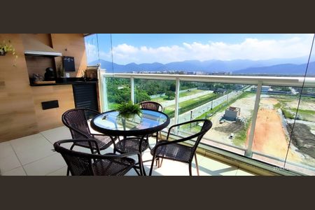 Apartamento à venda com 80m², 3 quartos e 2 vagas Apartamento à venda com 80m², 3 quartos e 2 vagasVaranda