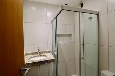 Apartamento para alugar com 120m², 2 quartos e 2 vagas Apartamento para alugar com 120m², 2 quartos e 2 vagasBanheiro