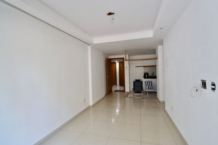 Apartamento para alugar com 120m², 2 quartos e 2 vagas Apartamento para alugar com 120m², 2 quartos e 2 vagasSala
