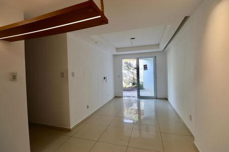 Sala de apartamento para alugar com 2 quartos, 120m² em Praia do Flamengo, Salvador