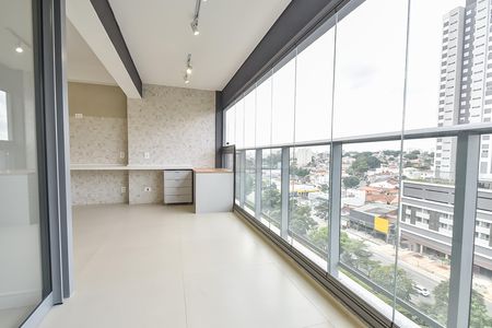 Apartamento à venda com 40m², 1 quarto e 1 vaga Apartamento à venda com 40m², 1 quarto e 1 vagaVaranda