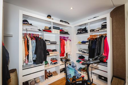Apartamento à venda com 85m², 1 quarto e 2 vagasCloset da Suite