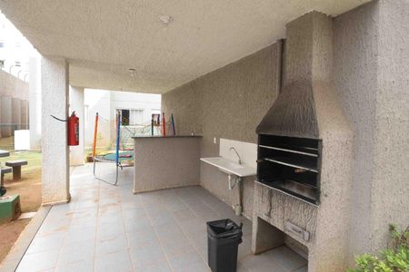 Apartamento para alugar com 40m², 2 quartos e sem vagaÁrea comum - Churrasqueira