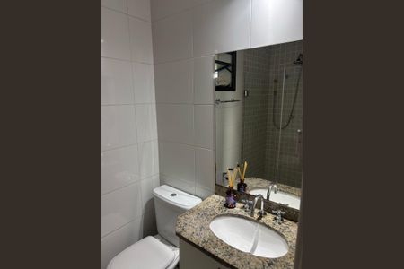 Apartamento à venda com 73m², 3 quartos e 2 vagasBanheiro 