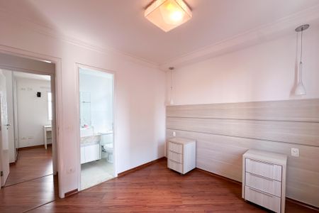 Apartamento à venda com 82m², 2 quartos e 2 vagas Apartamento à venda com 82m², 2 quartos e 2 vagasSuíte