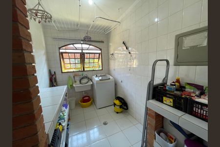 Casa de condomínio para alugar com 600m², 5 quartos e 4 vagasLavanderia