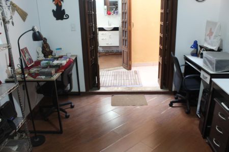 Casa de condomínio para alugar com 600m², 5 quartos e 4 vagasQuarto 3