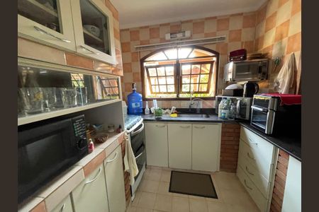 Casa de condomínio para alugar com 600m², 5 quartos e 4 vagasCozinha