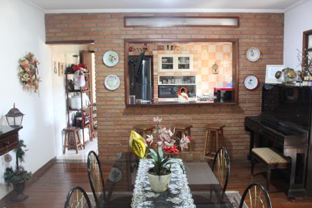 Casa de condomínio para alugar com 600m², 5 quartos e 4 vagasSala de Jantar