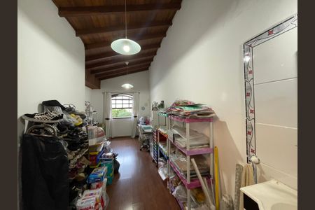 Casa de condomínio para alugar com 600m², 5 quartos e 4 vagasQuarto 4