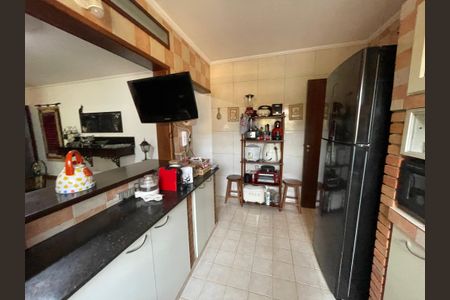 Casa de condomínio para alugar com 600m², 5 quartos e 4 vagasCozinha