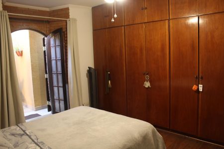 Casa de condomínio para alugar com 600m², 5 quartos e 4 vagasQuarto 2